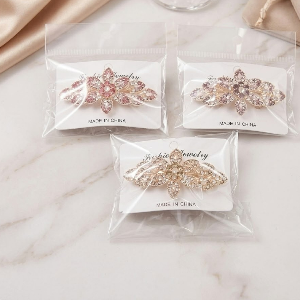  Elegant Barrettes With a Symmetrical Floral and Leaf Pattern